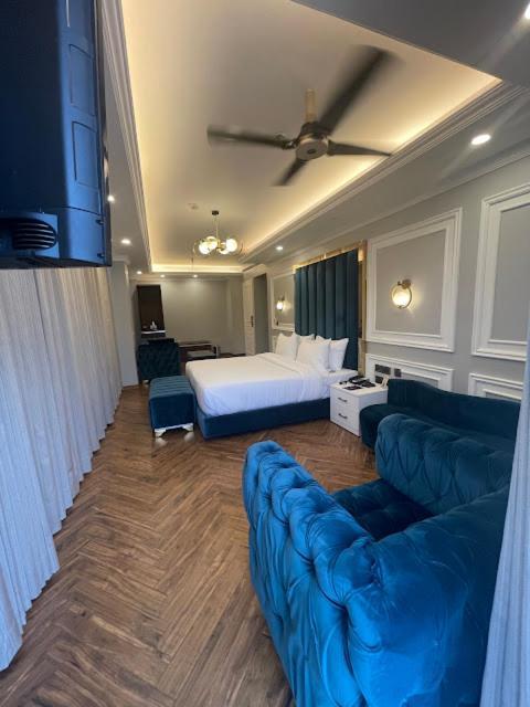 Claret Inn & Suite Dalhousie Zewnętrze zdjęcie